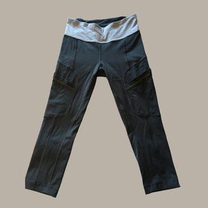 Grey cropped lululemons with stripe waist 4